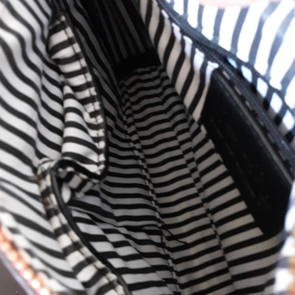 Charming Charlie Pink Shoulder Bag - Picture 5 of 5